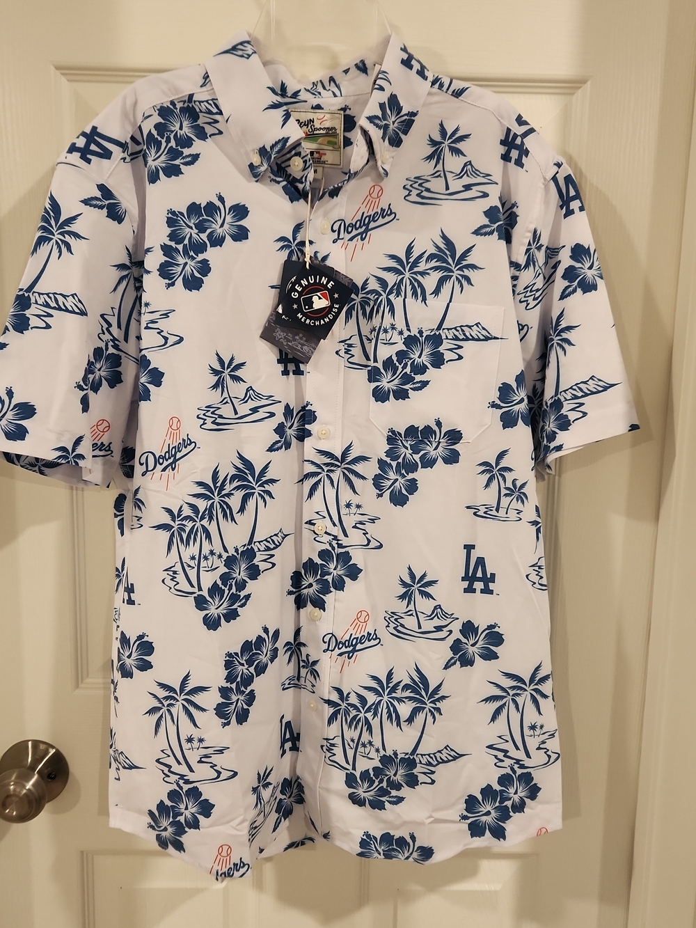 reyn spooner White & Navy MLB Print Hawaiian Shirt